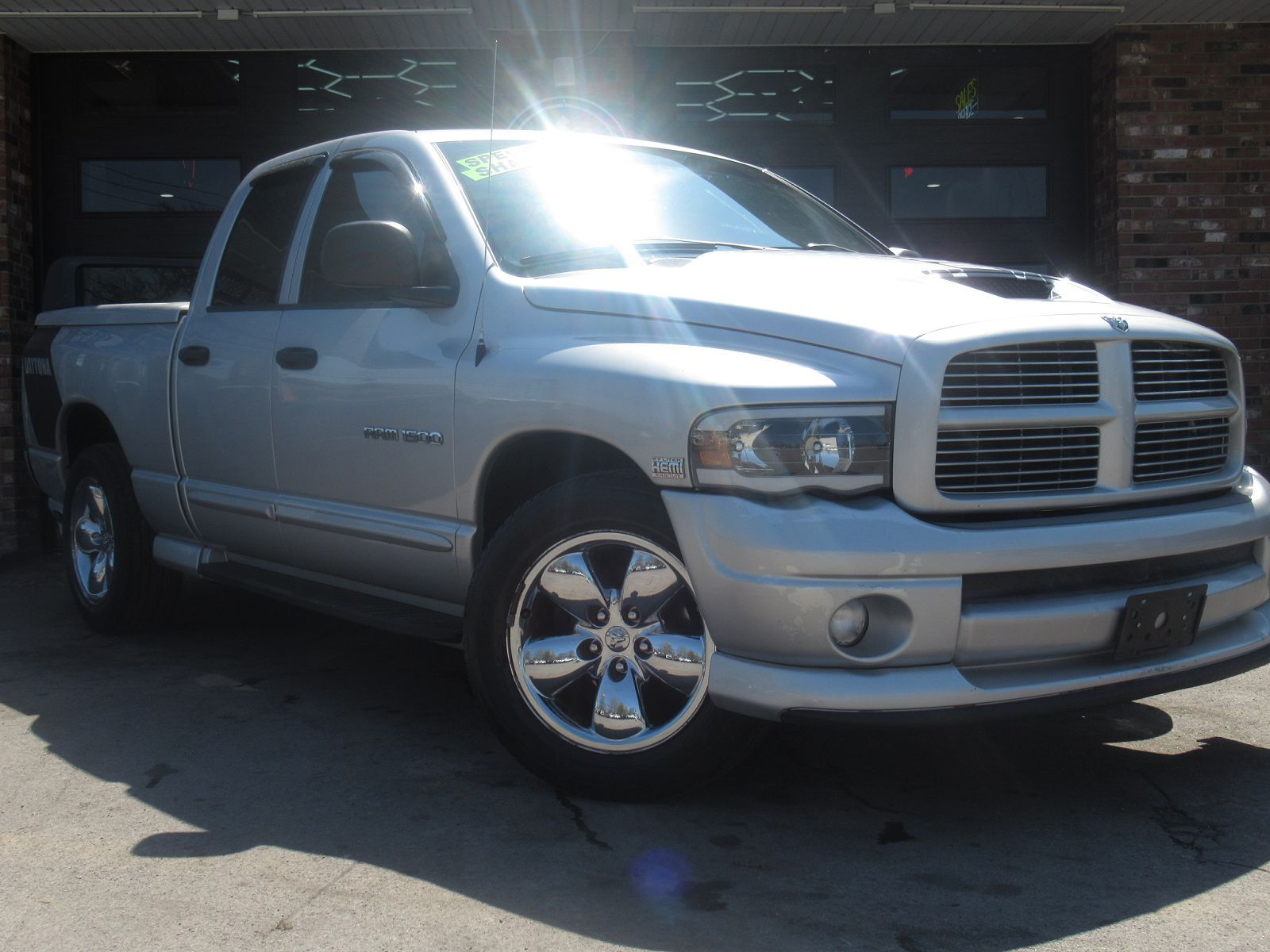 2005 DODGE Ram