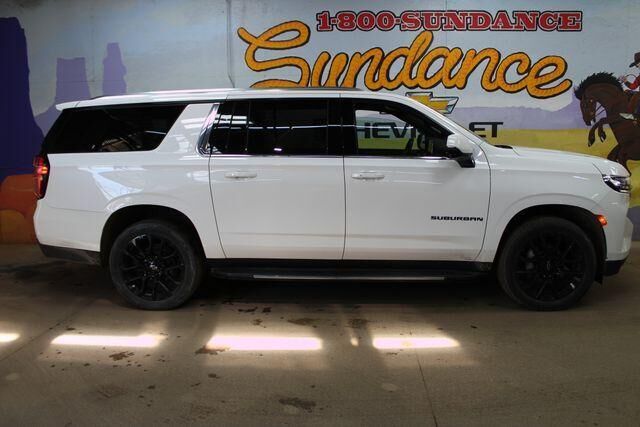 2023 CHEVROLET Suburban