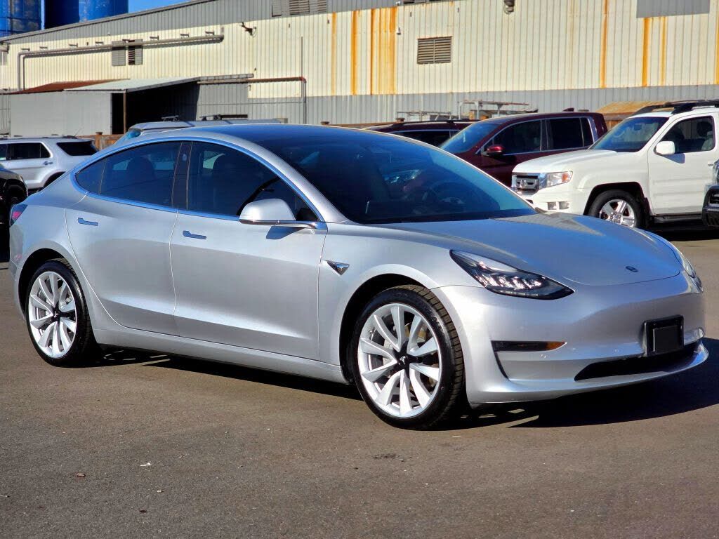 2018 TESLA Model 3