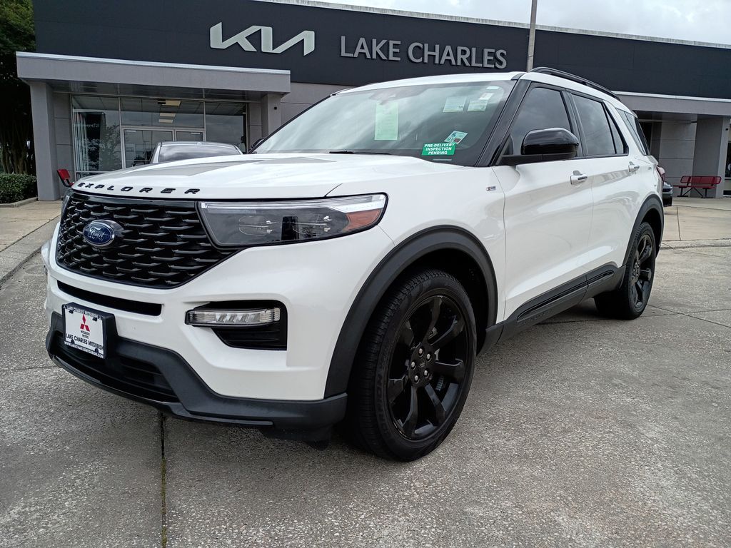 2023 FORD Explorer