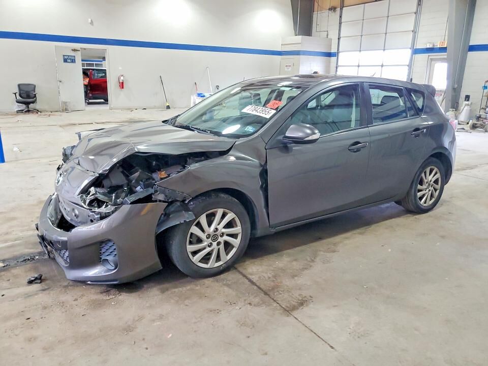 2013 MAZDA Mazda3