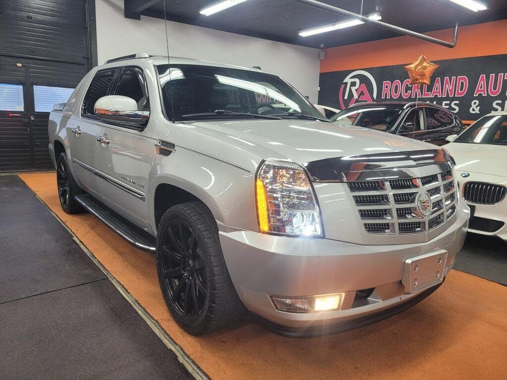 2012 CADILLAC Escalade