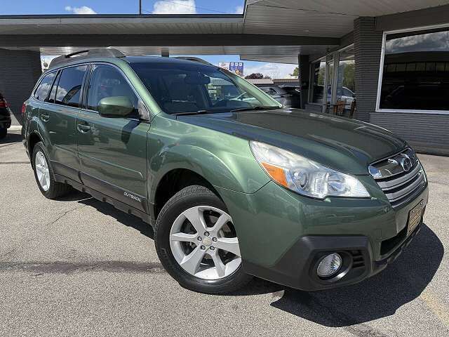2013 SUBARU Outback
