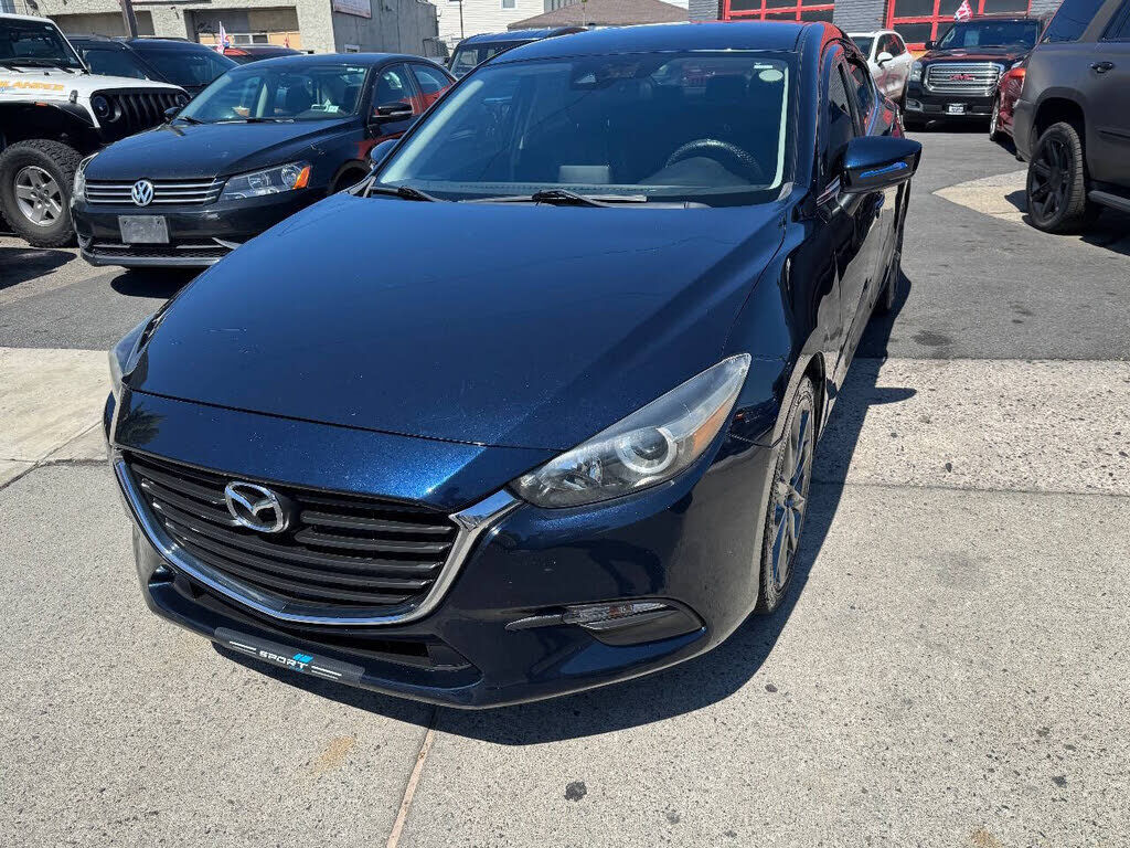2018 MAZDA Mazda3