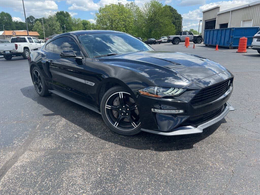 2019 FORD Mustang