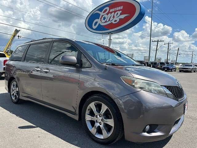 2014 TOYOTA Sienna