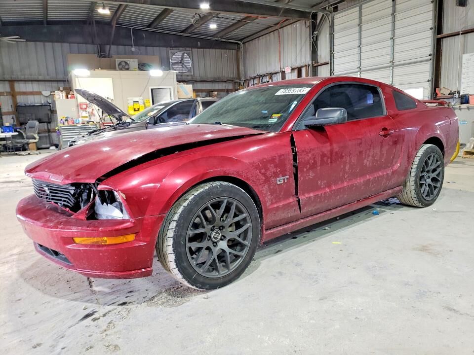 2005 FORD Mustang