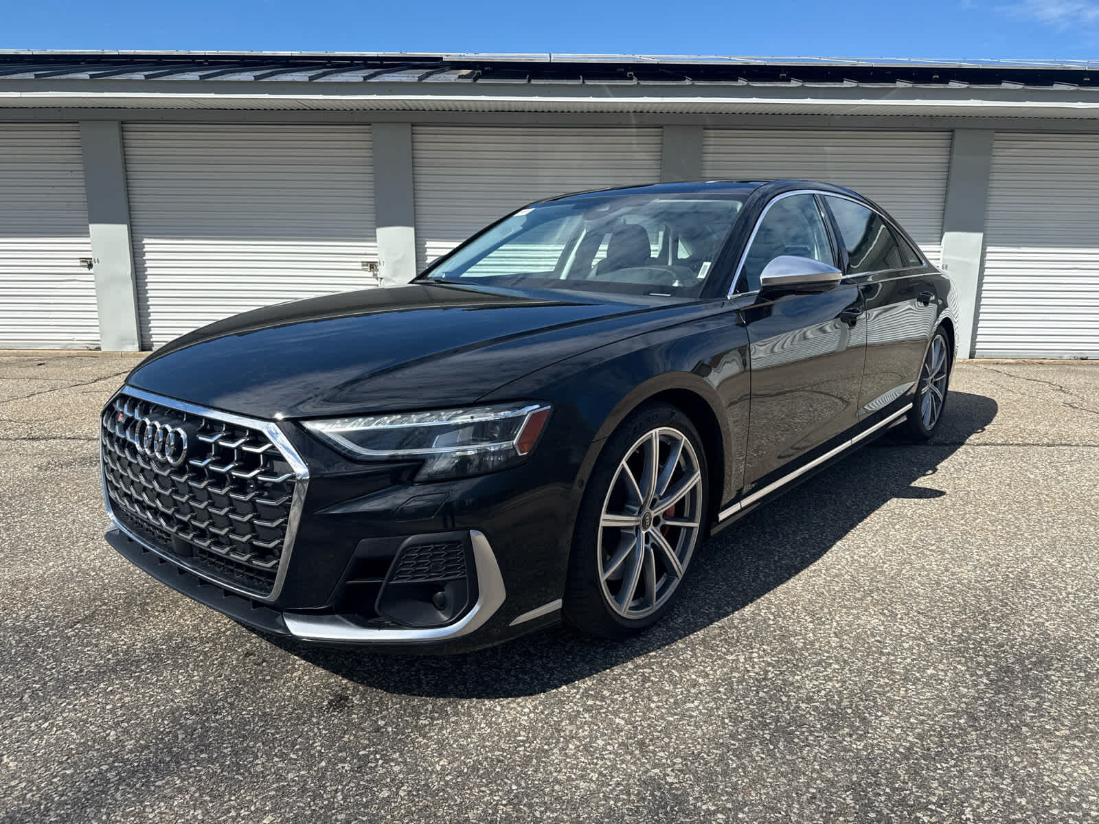 2023 AUDI S8