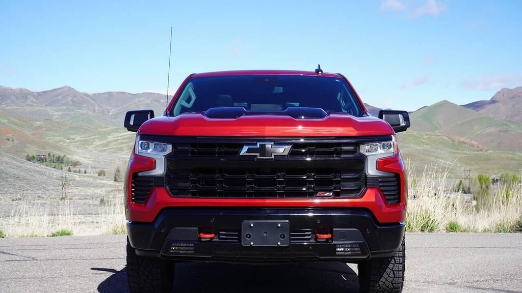 2024 CHEVROLET Silverado