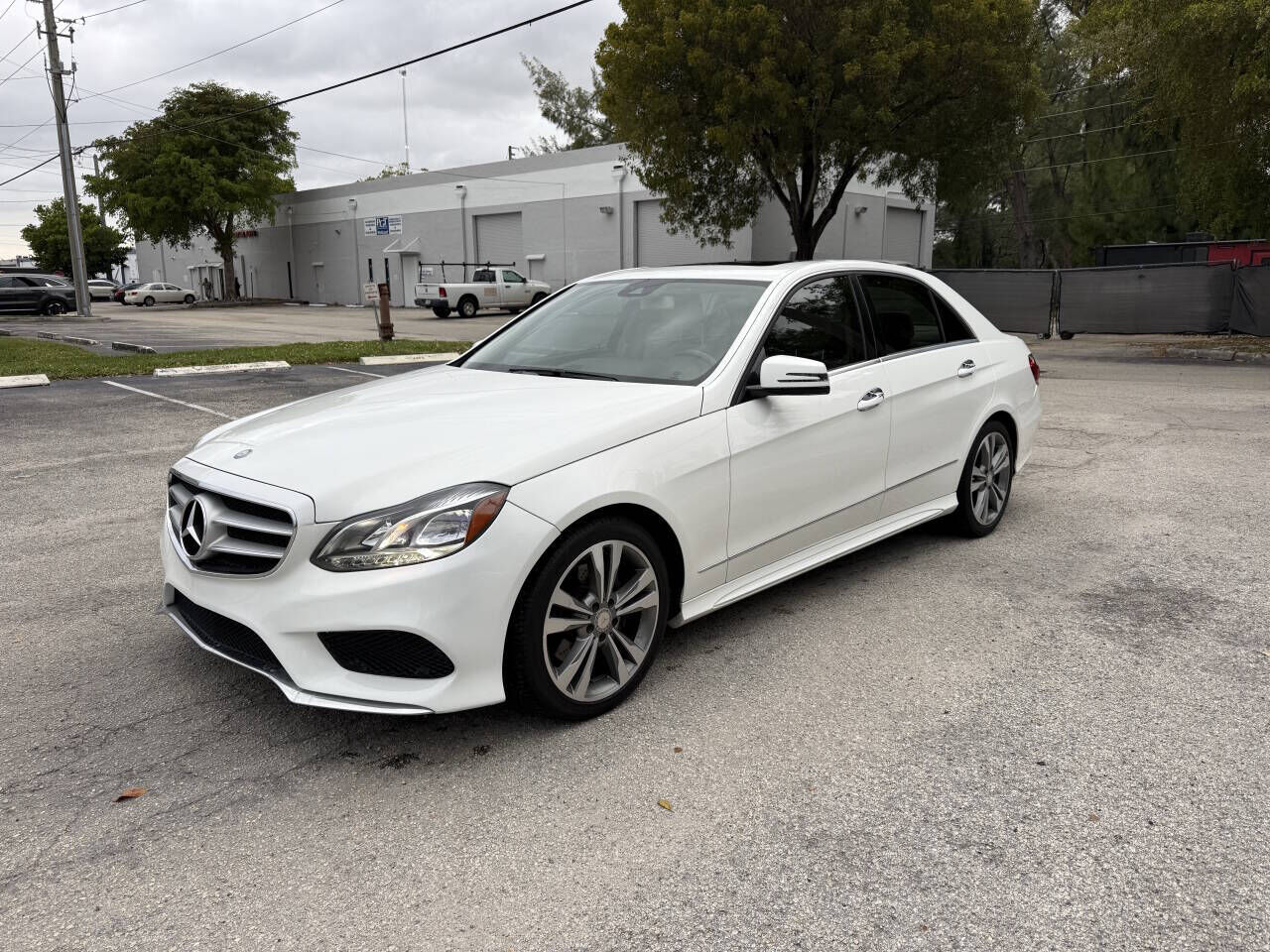 2014 MERCEDES-BENZ E-Class