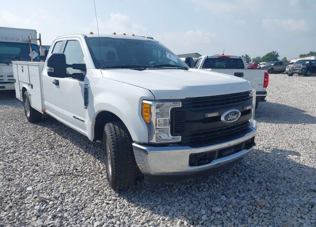 2017 FORD F-350