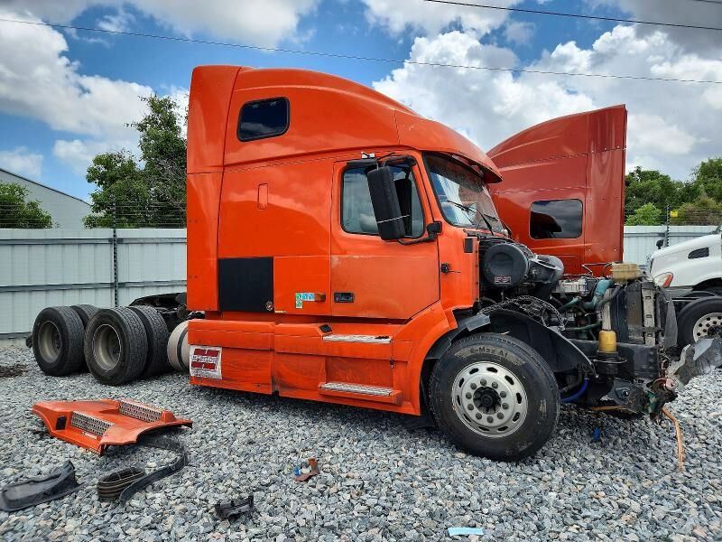 2007 VOLVO TRUCK VNL