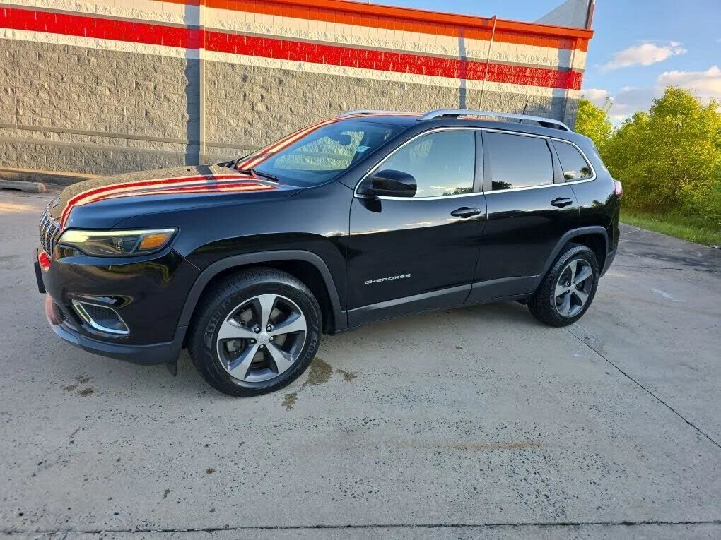 2019 JEEP Cherokee