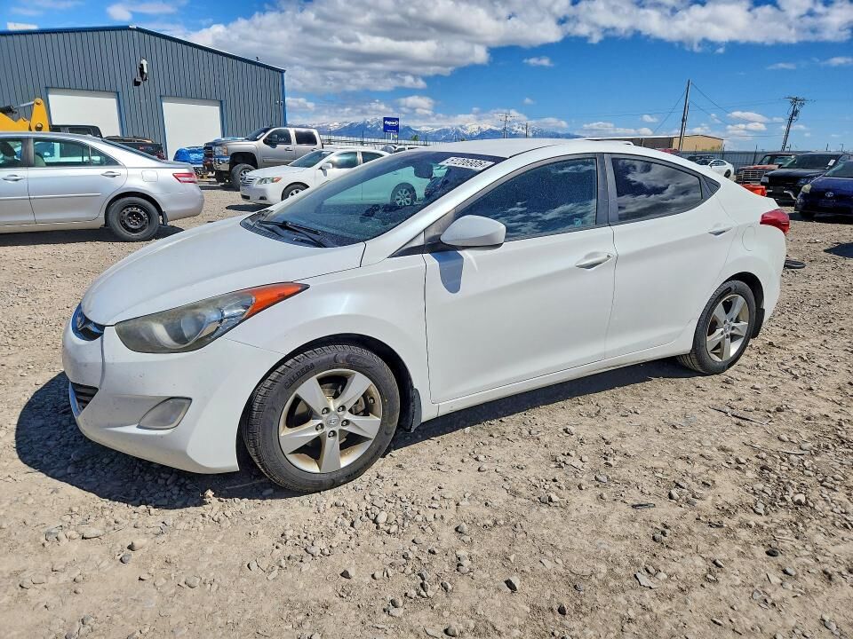 2012 HYUNDAI Elantra