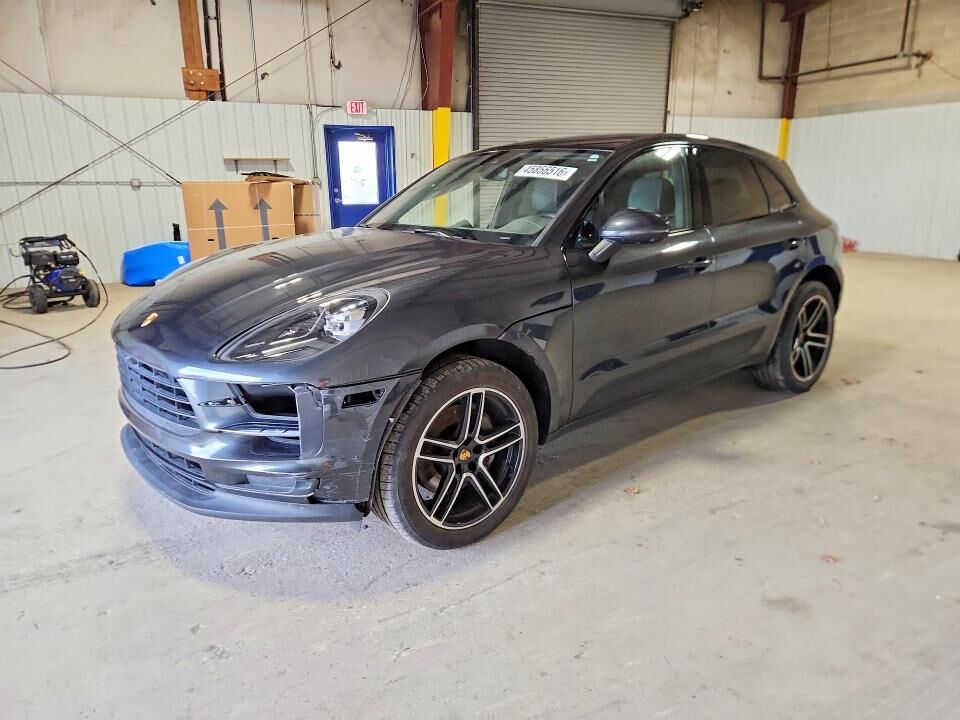 2021 PORSCHE Macan