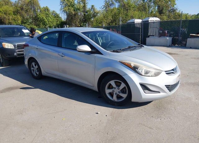 2015 HYUNDAI Elantra