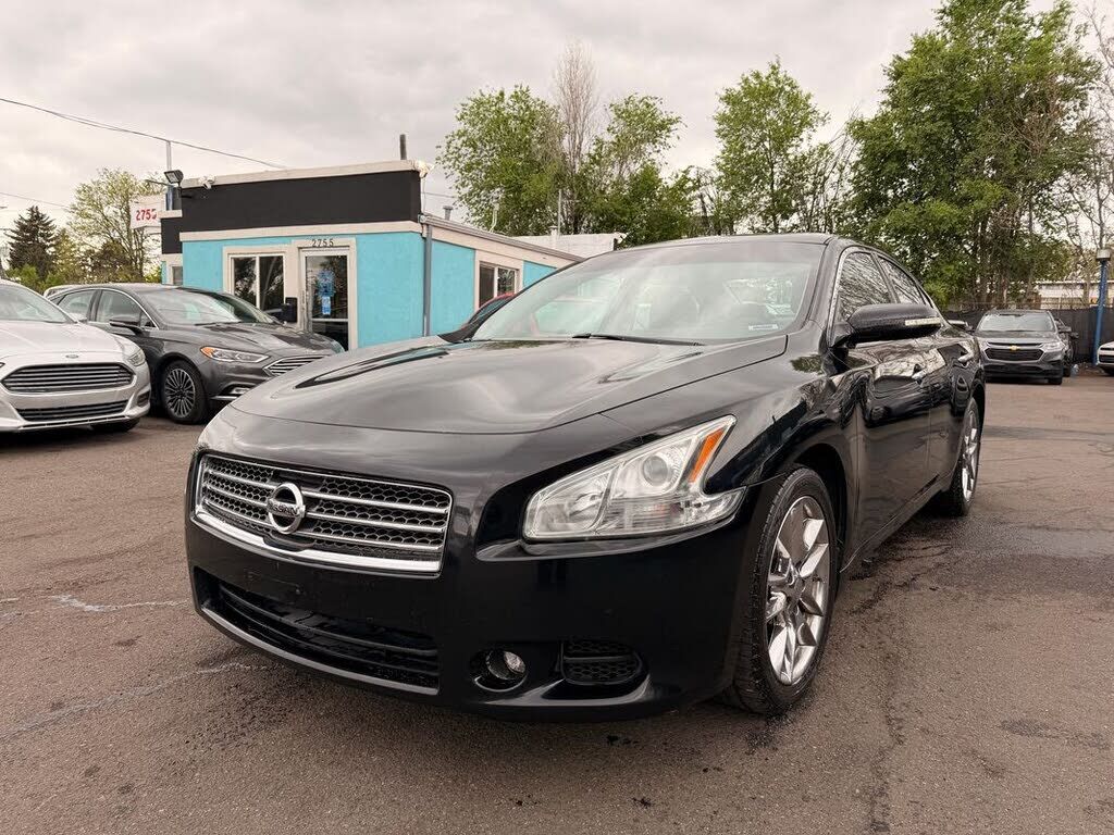 2011 NISSAN Maxima
