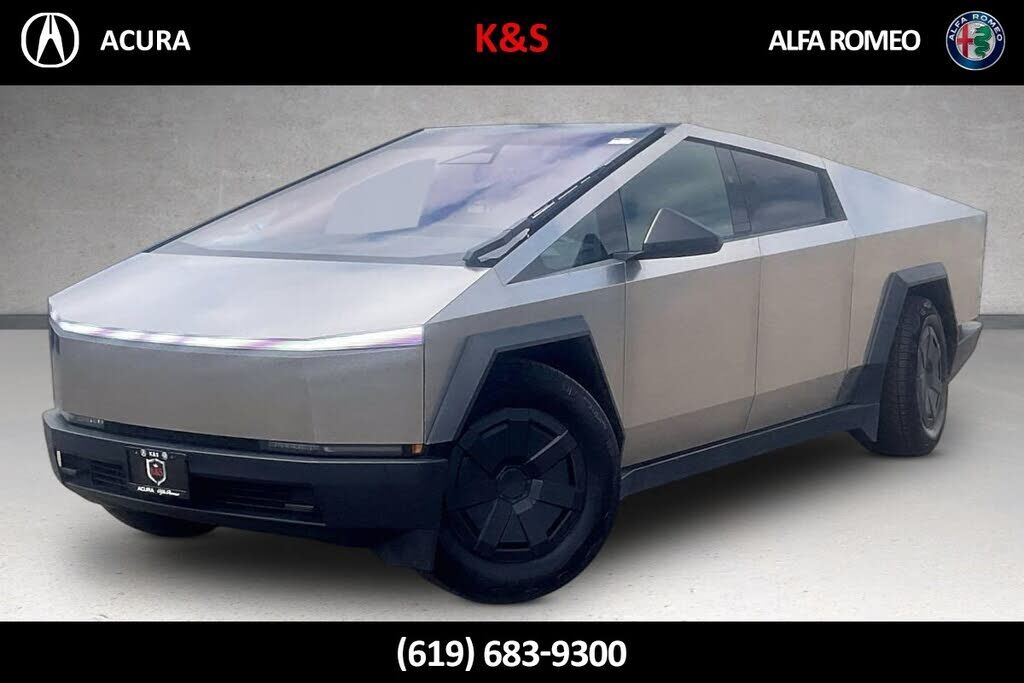 2025 TESLA Cybertruck