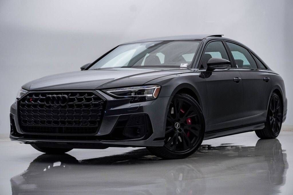 2025 AUDI S8