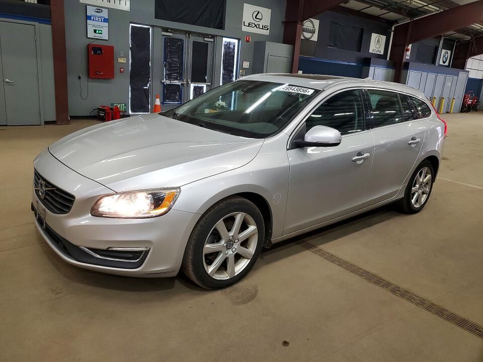 2017 VOLVO V60