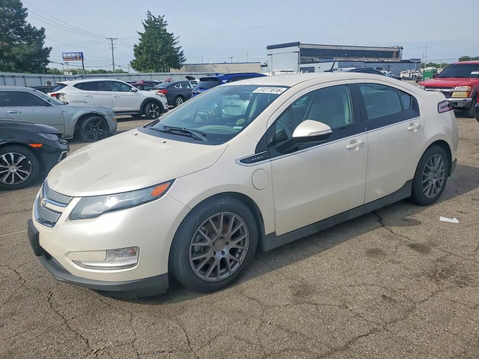 2013 CHEVROLET Volt