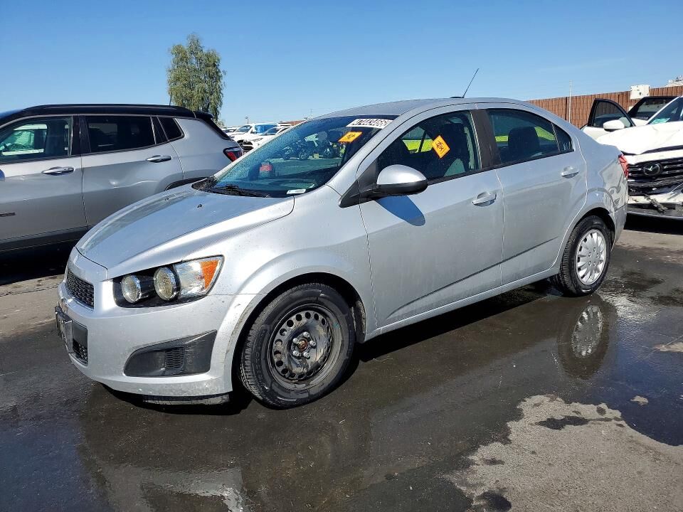 2015 CHEVROLET Sonic