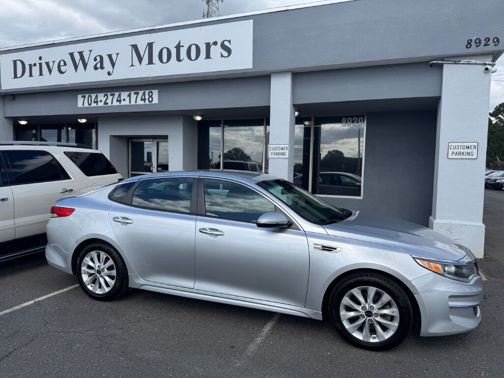 2017 KIA Optima