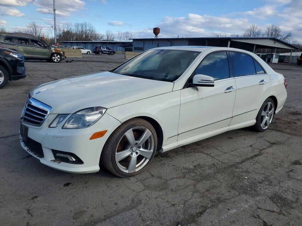 2011 MERCEDES-BENZ E-Class