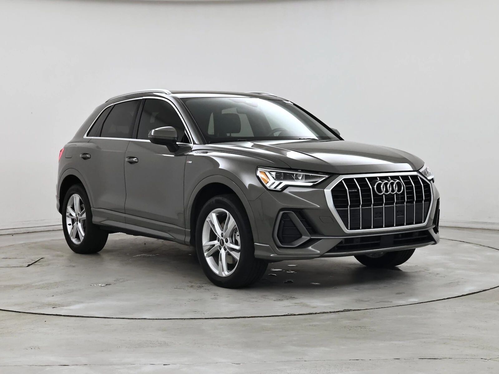 2023 Audi Q3
