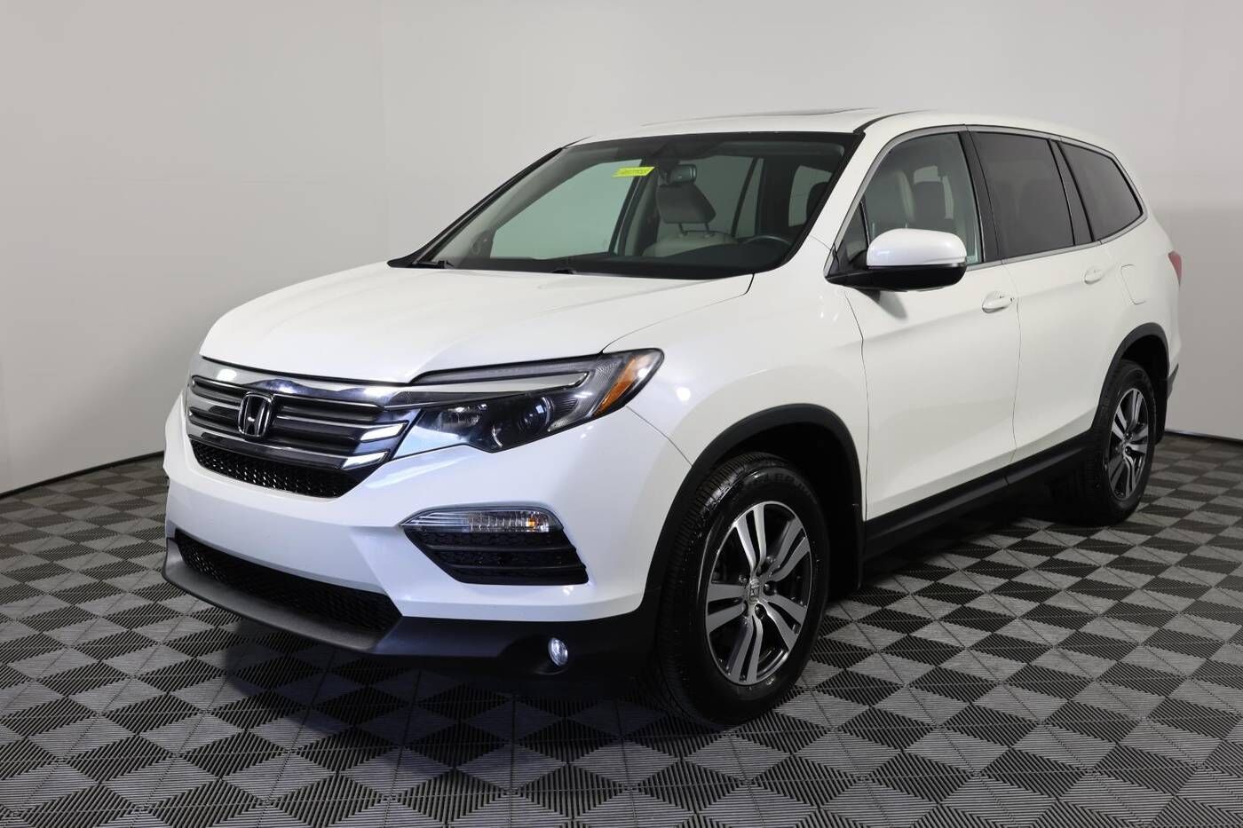 2017 HONDA Pilot
