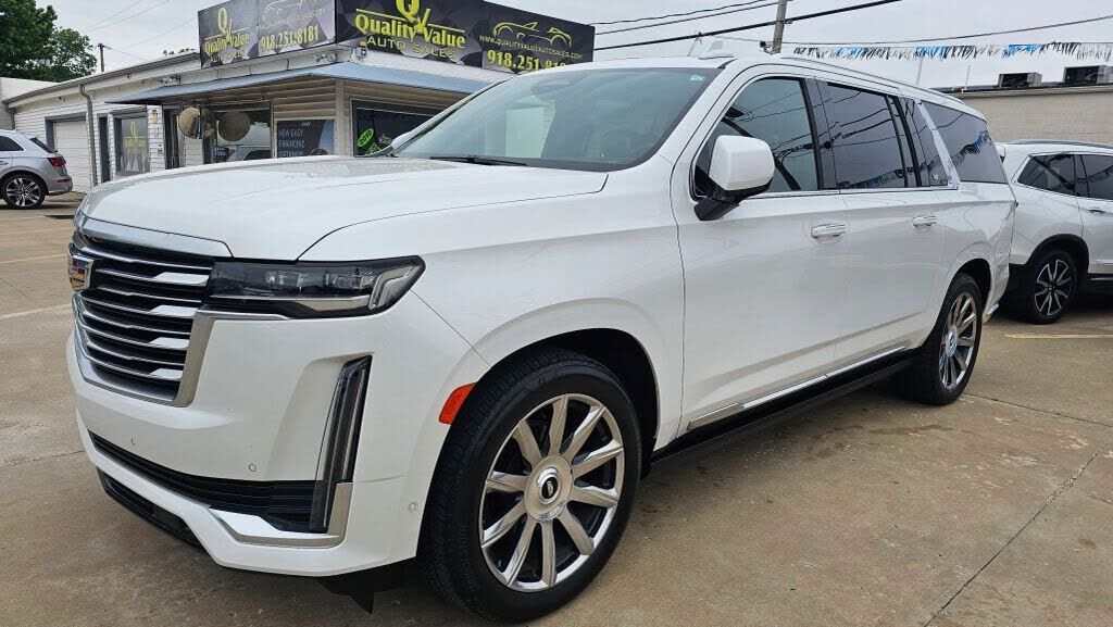 2023 CADILLAC Escalade ESV