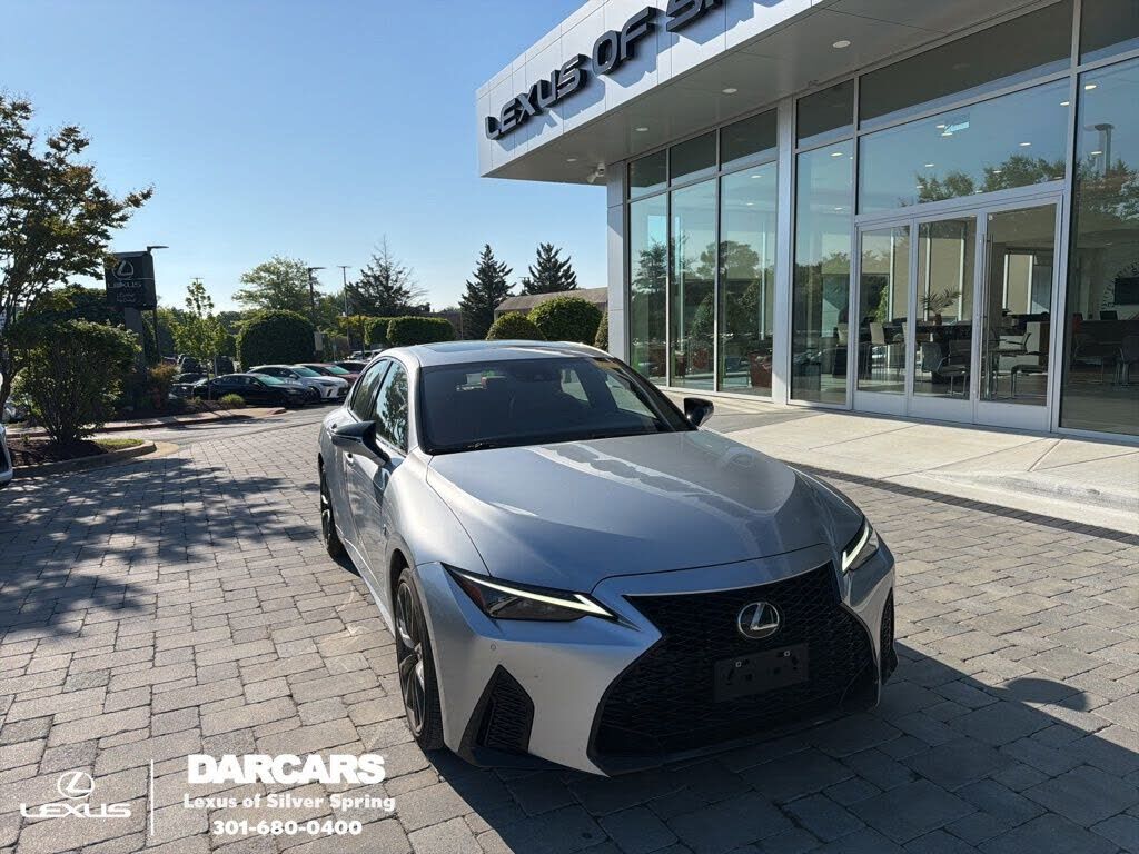2024 LEXUS IS