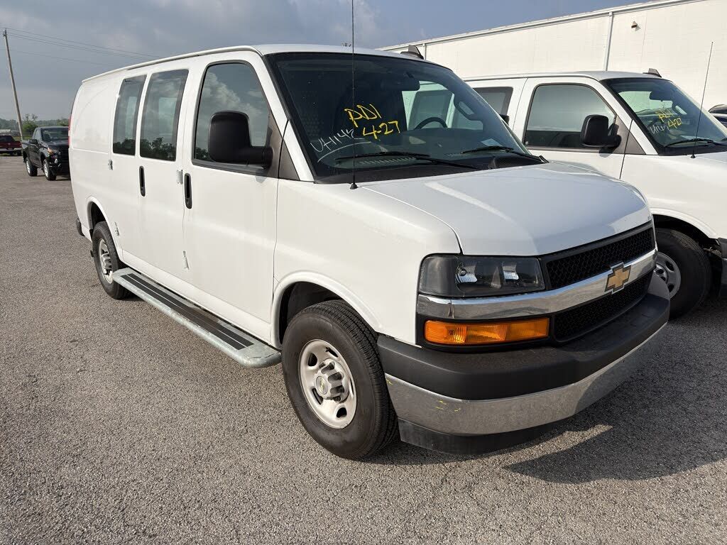 2024 CHEVROLET Express