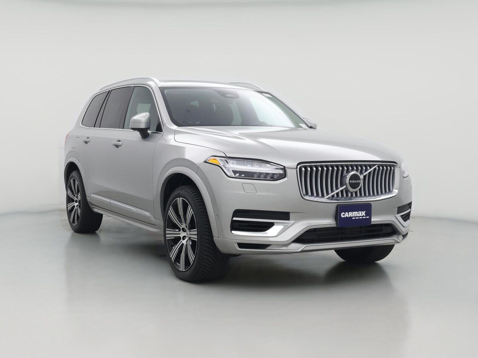 2023 VOLVO XC90