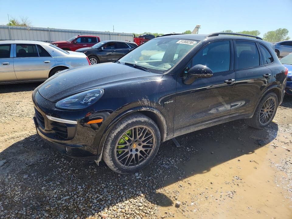 2017 PORSCHE Cayenne