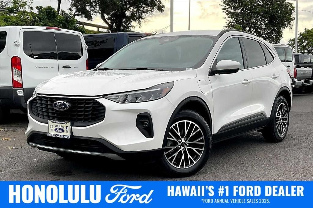 2025 FORD Escape