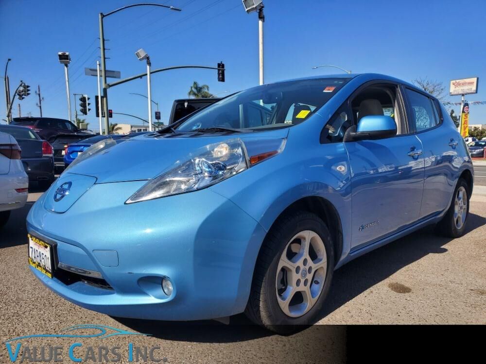 2011 NISSAN Leaf
