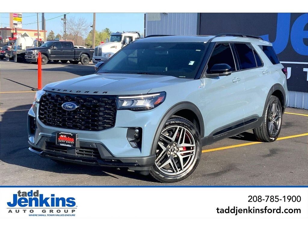 2025 FORD Explorer