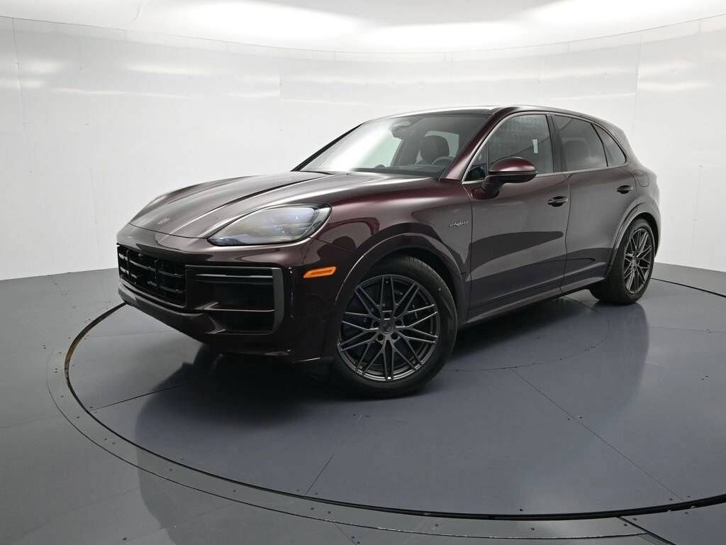 2026 PORSCHE Cayenne