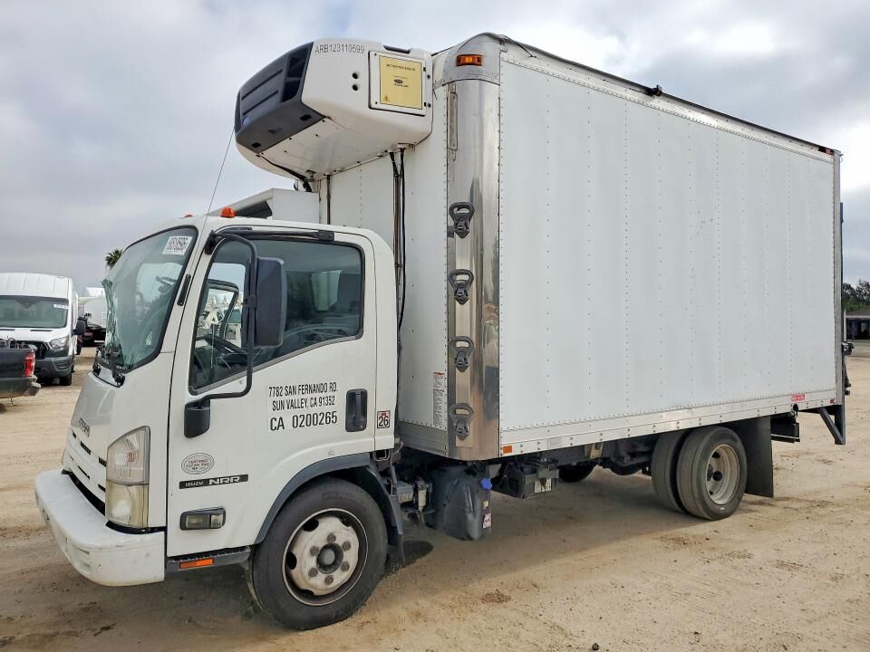 2013 ISUZU NQR/NRR