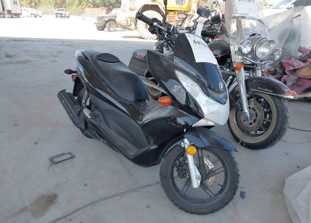2013 HONDA PCX150