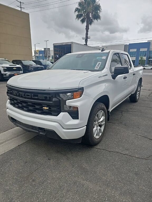 2025 CHEVROLET Silverado