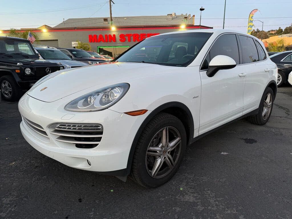 2014 PORSCHE Cayenne