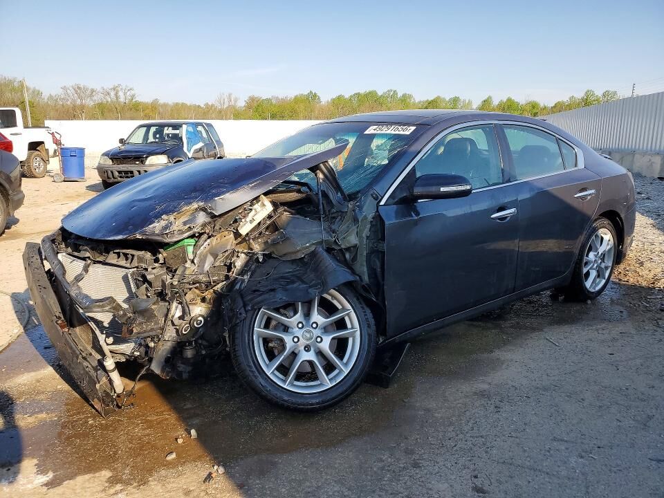 2013 NISSAN Maxima