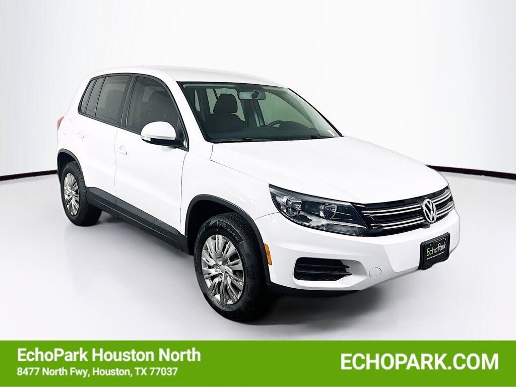2017 VOLKSWAGEN Tiguan