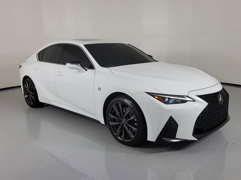 2023 LEXUS IS