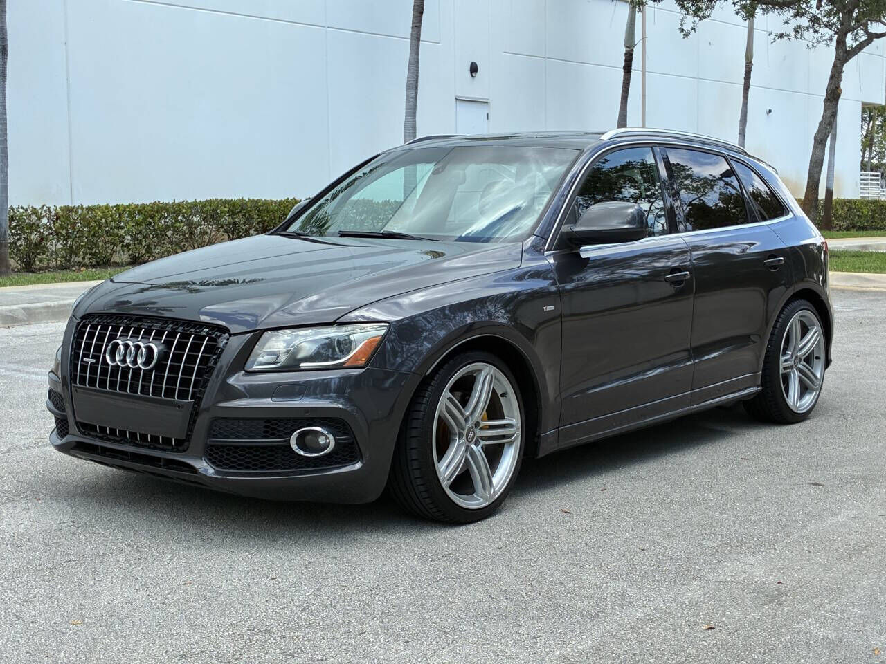 2010 AUDI Q5