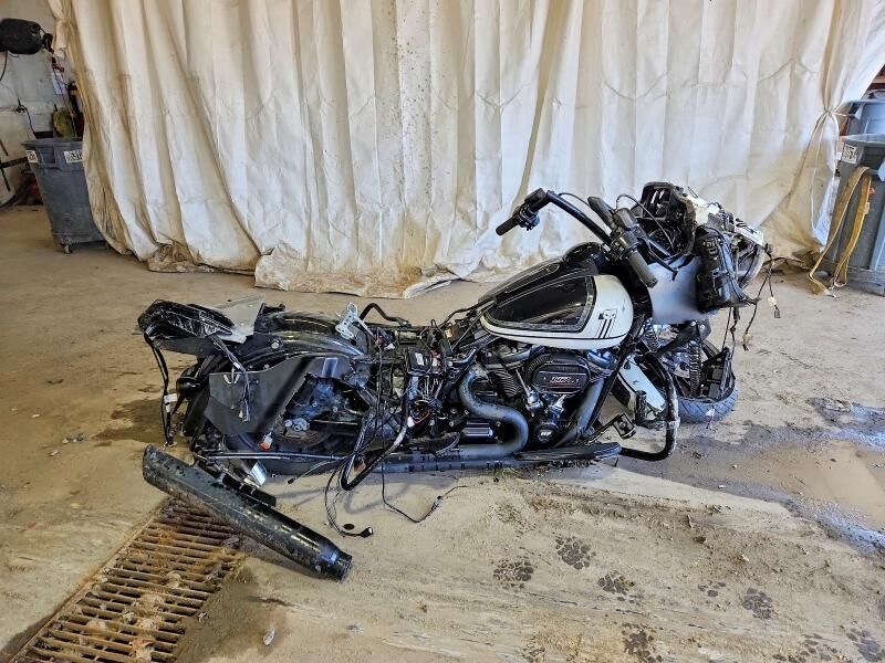 2018 HARLEY DAVIDSON FLTRXS / Road Glide Special