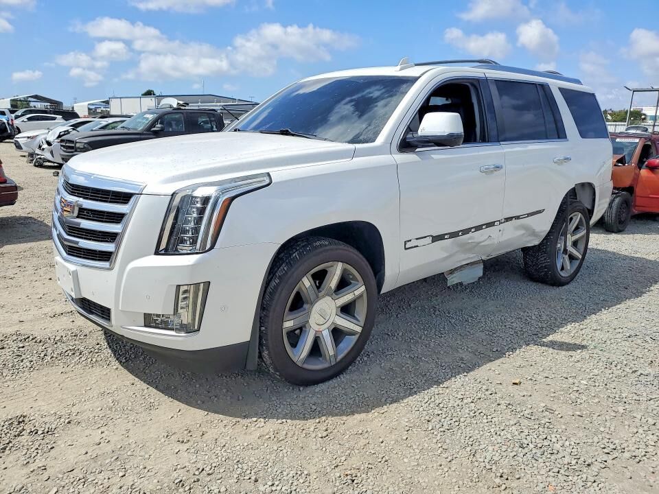 2017 CADILLAC Escalade