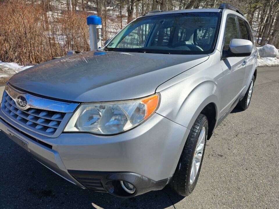 2011 SUBARU Forester